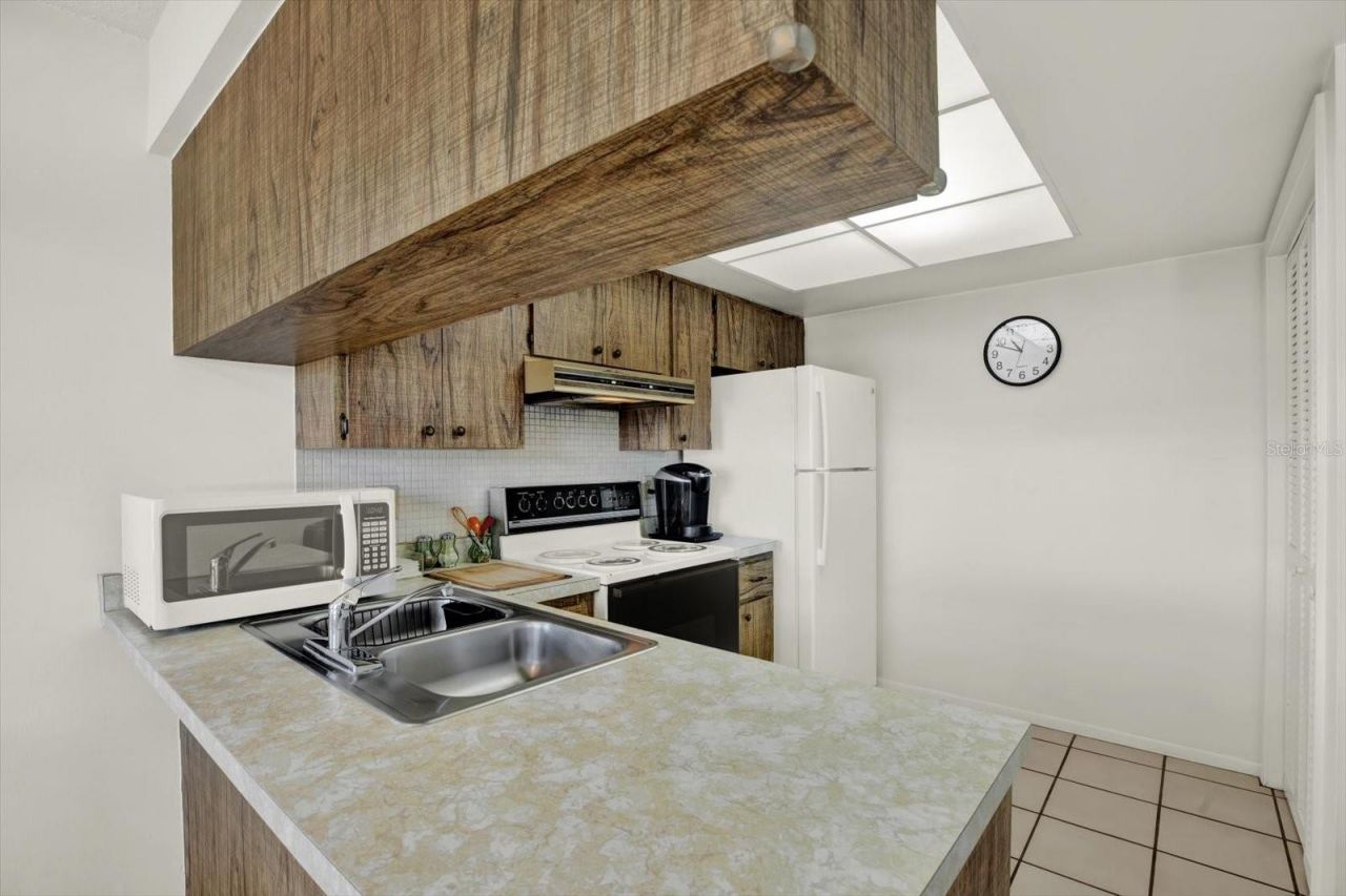 315 58th Street, Unit D, Holmes Beach, FL 34217 Photo