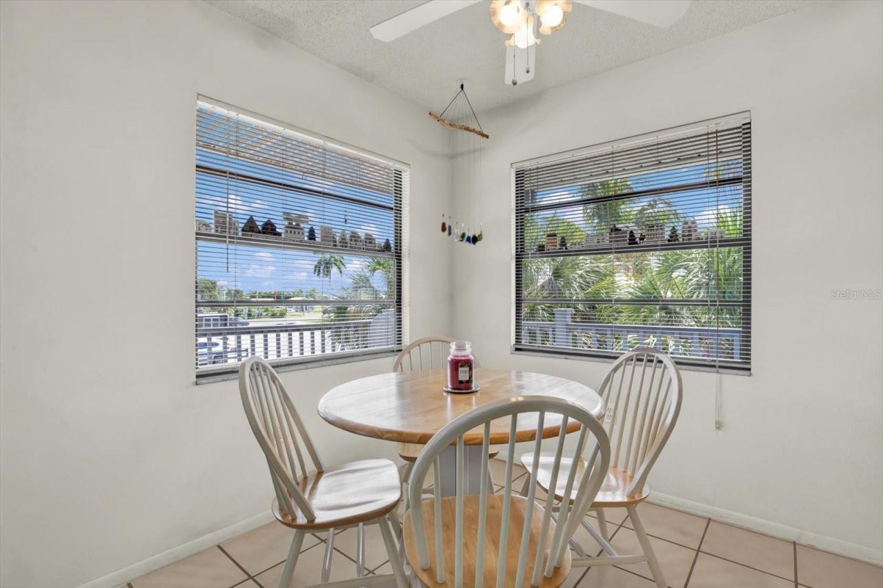 315 58th Street, Unit D, Holmes Beach, FL 34217 Photo