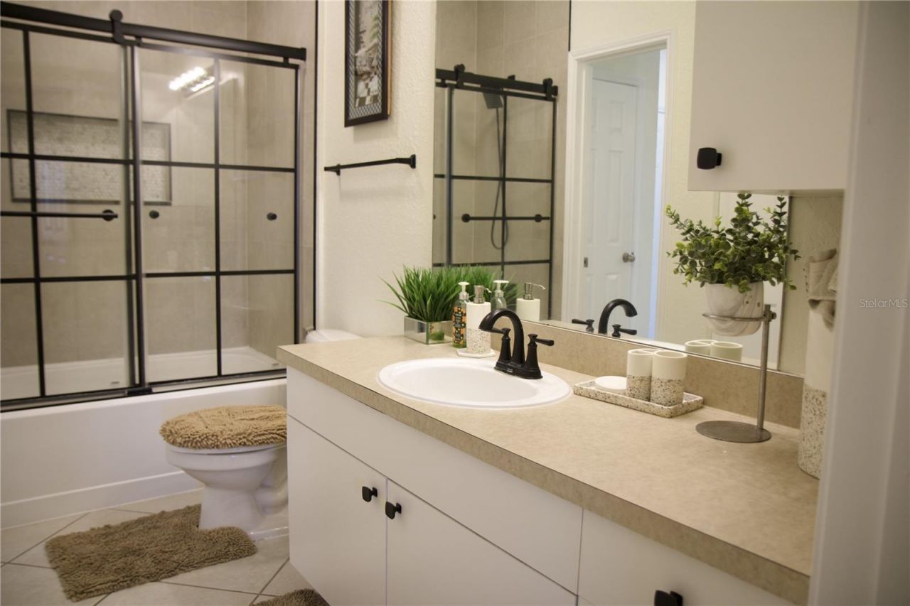 4323 Bayside Village Drive , Unit 306, Tampa, FL 33615 Photo