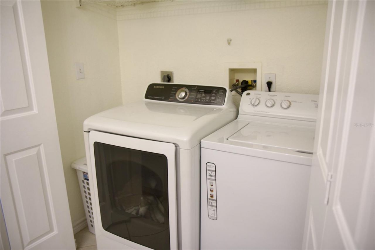 4323 Bayside Village Drive , Unit 306, Tampa, FL 33615 Photo