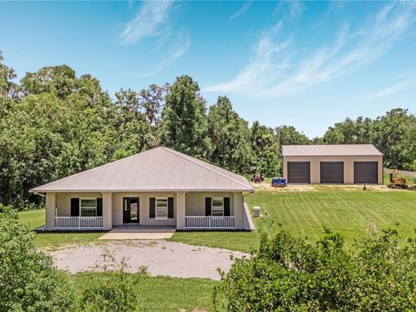 2287 N SPRING GARDEN AVENUE , DELAND, FL 32720