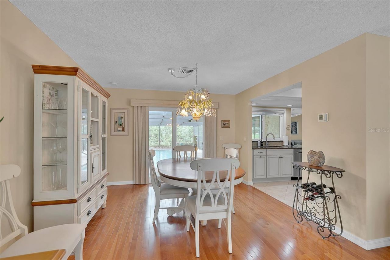 732 S Gondola Drive, Venice, FL 34293 Photo