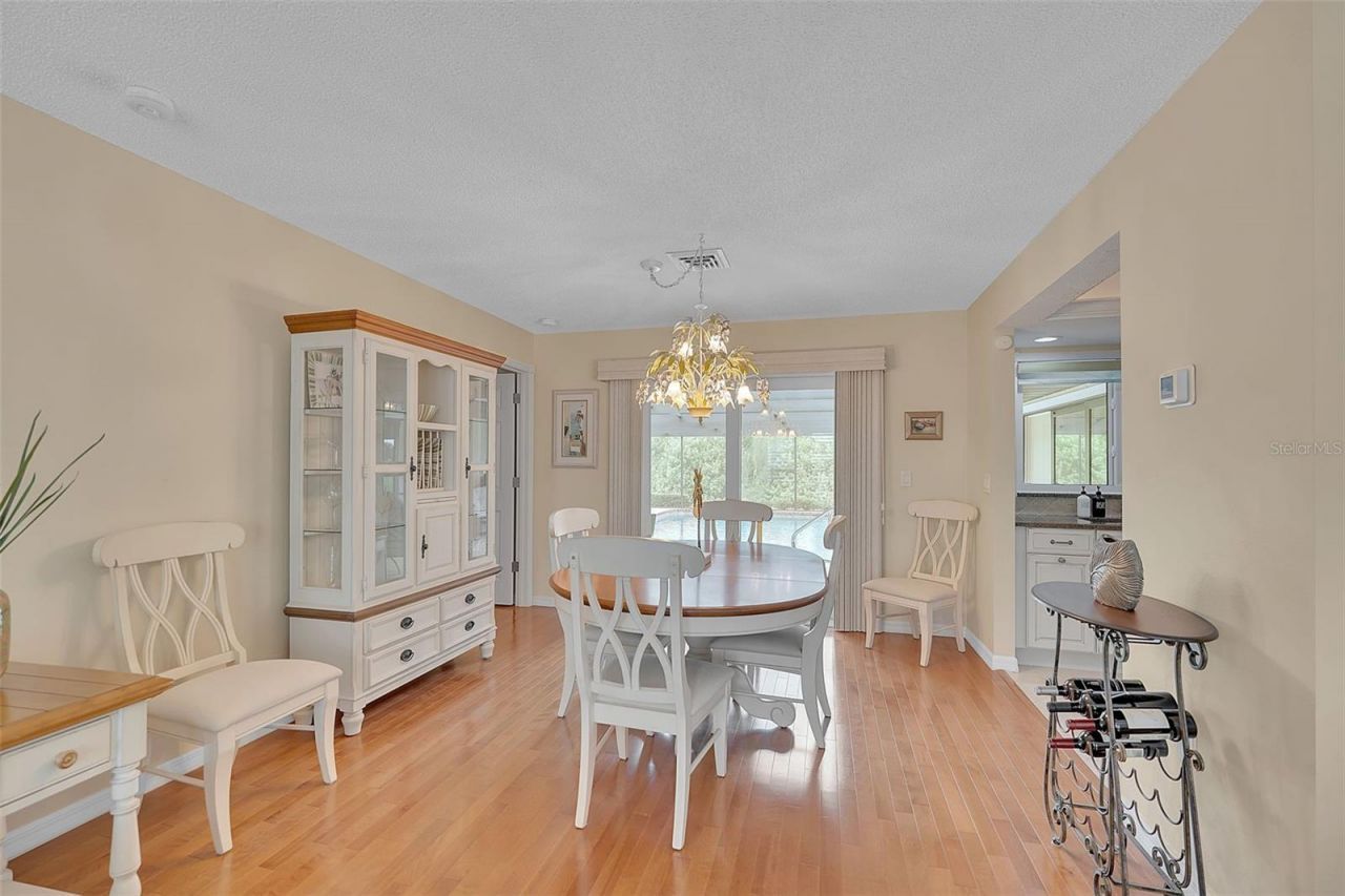 732 S Gondola Drive, Venice, FL 34293 Photo