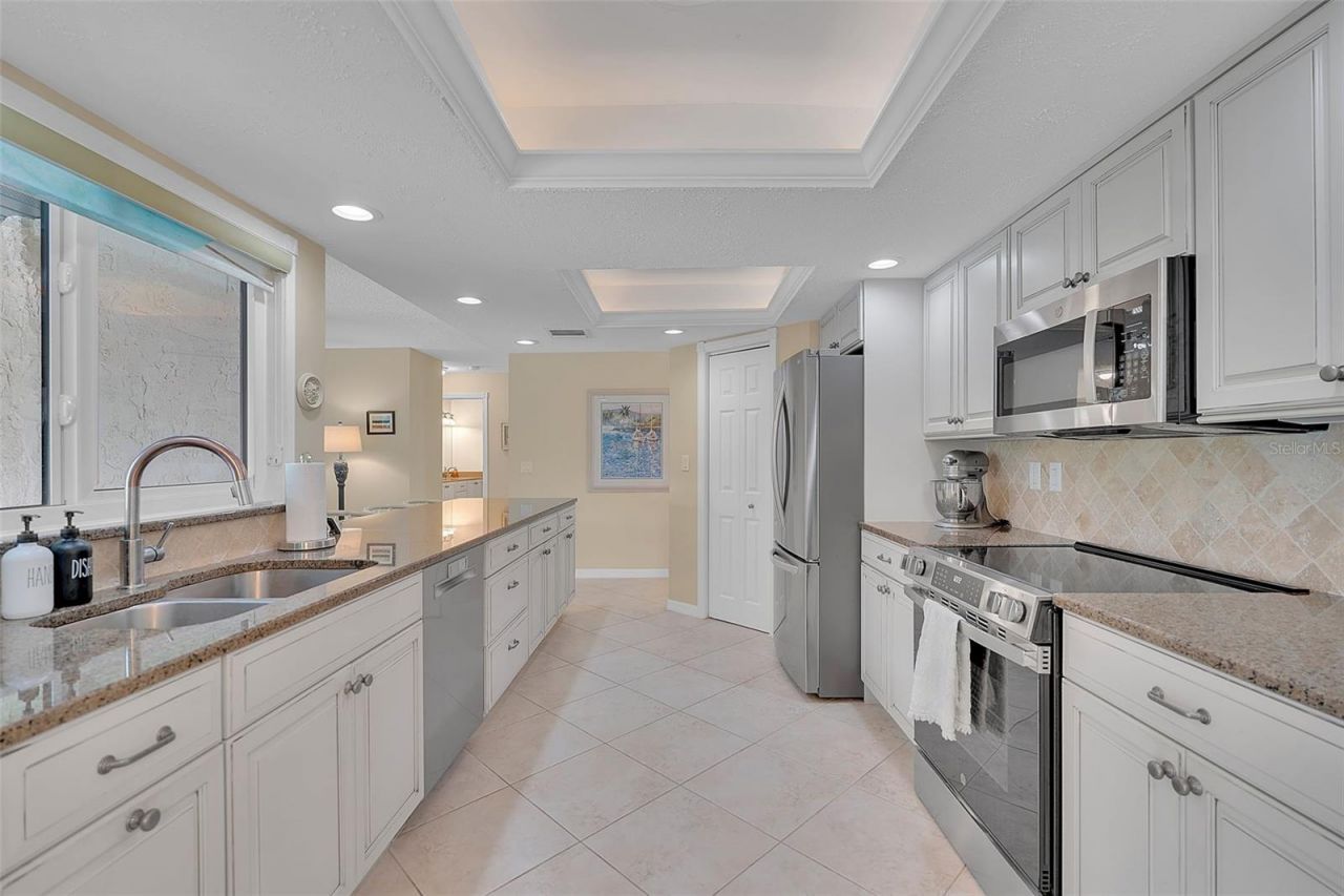 732 S Gondola Drive, Venice, FL 34293 Photo