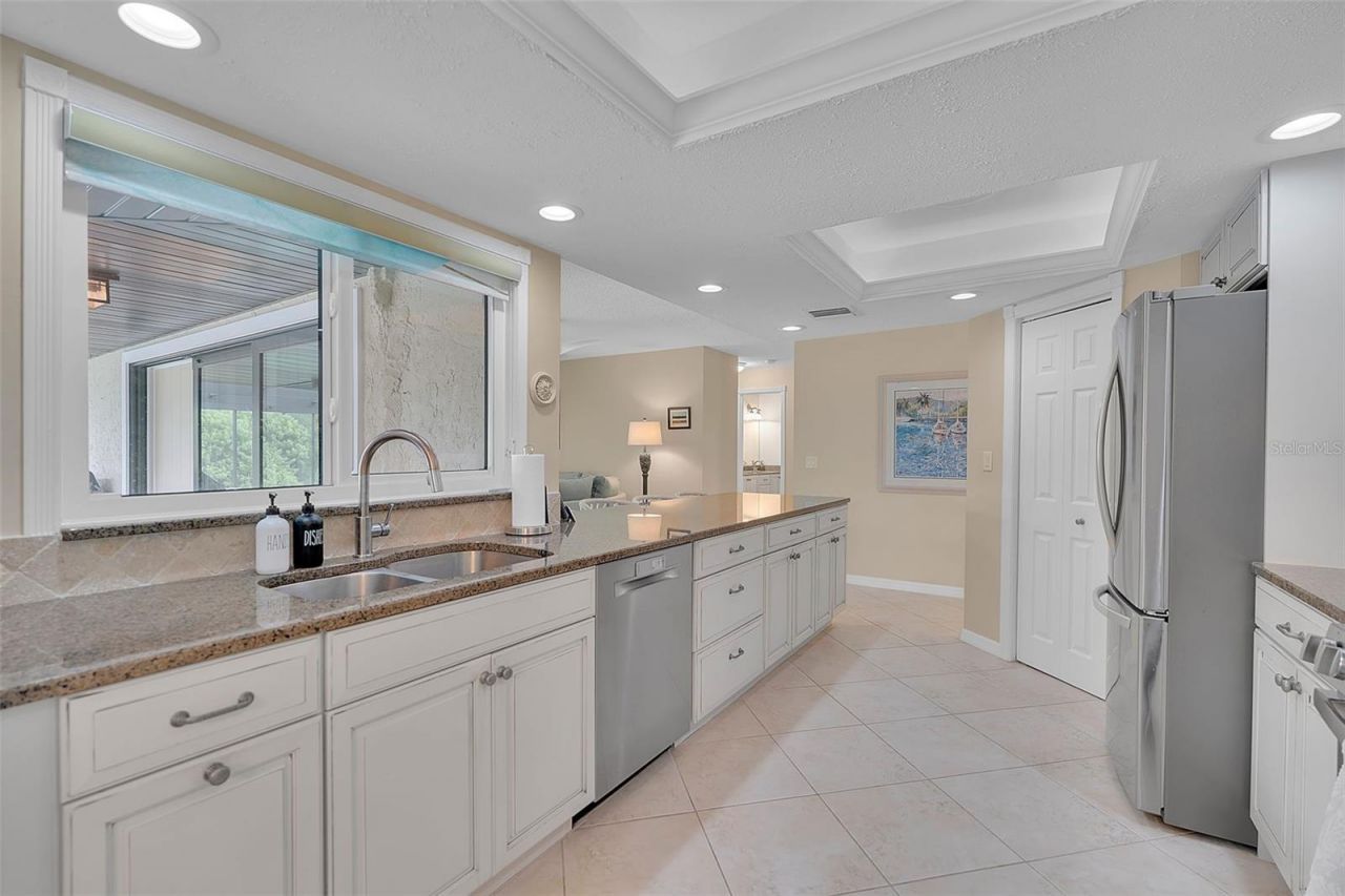 732 S Gondola Drive, Venice, FL 34293 Photo