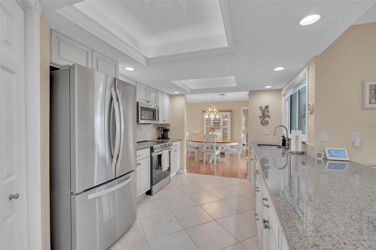 732 S Gondola Drive, Venice, FL 34293 Photo