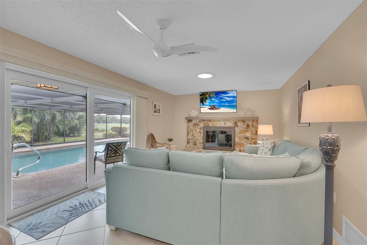 732 S Gondola Drive, Venice, FL 34293 Photo