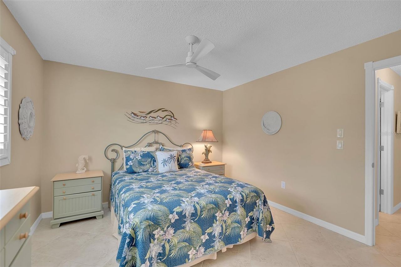 732 S Gondola Drive, Venice, FL 34293 Photo