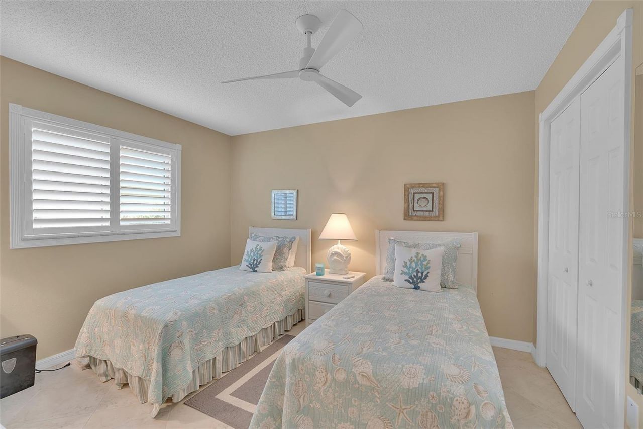 732 S Gondola Drive, Venice, FL 34293 Photo