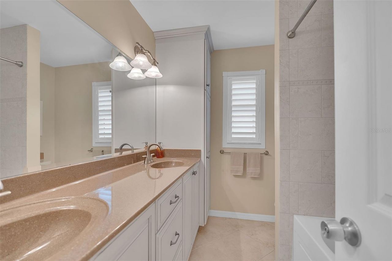 732 S Gondola Drive, Venice, FL 34293 Photo
