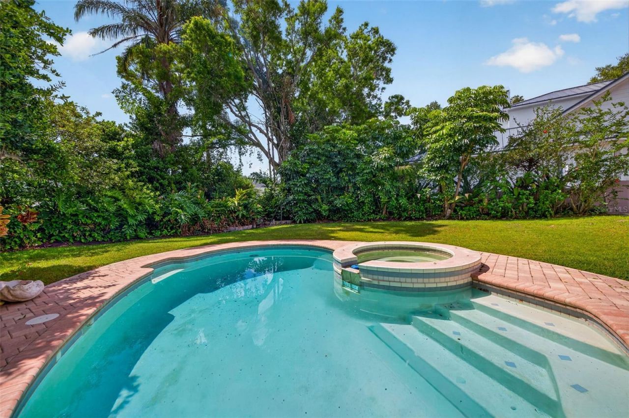 461 Ponce De Leon Boulevard, Belleair, FL 33756 Photo