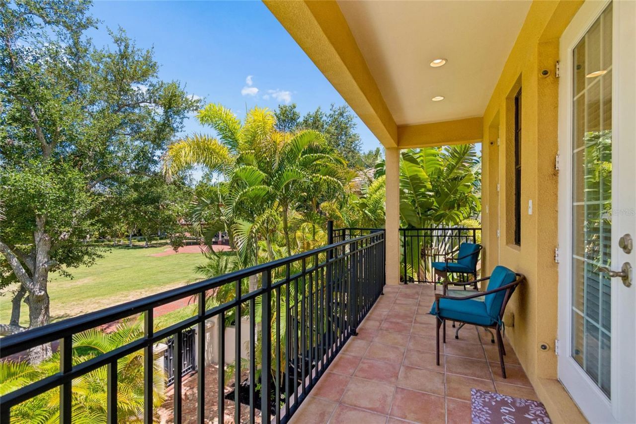 6009 Yeats Manor Drive, Tampa, FL 33616 Photo