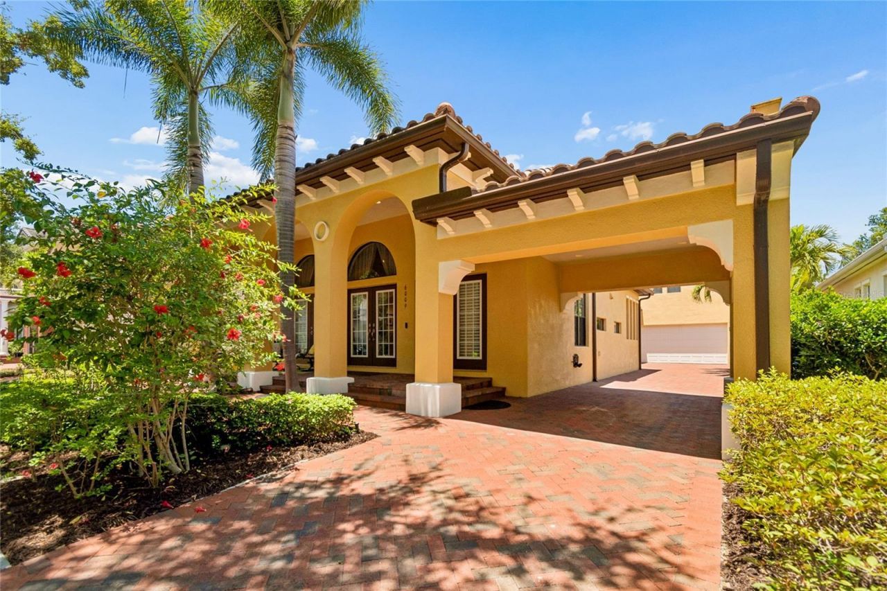 6009 Yeats Manor Drive, Tampa, FL 33616 Photo