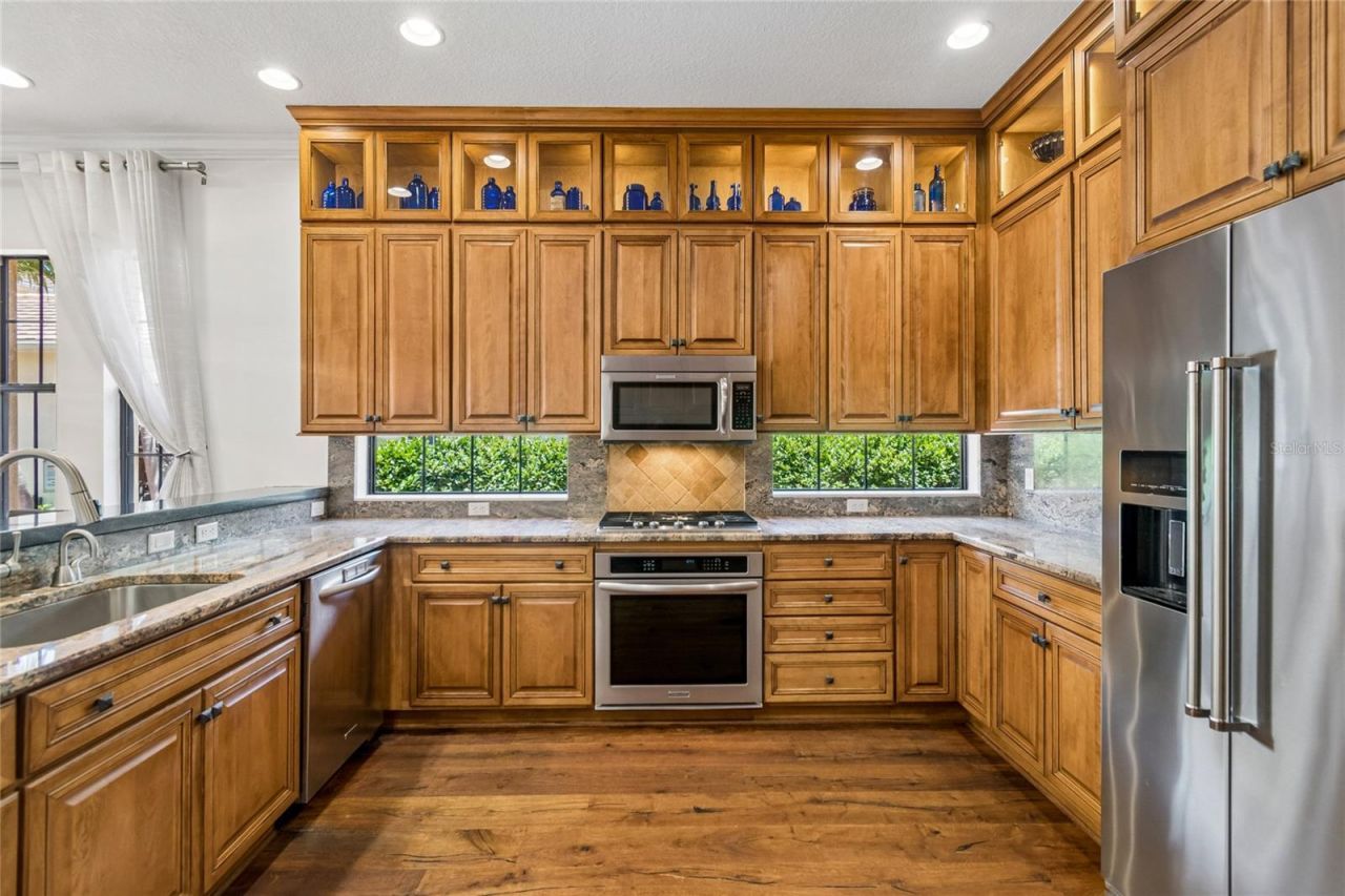 6009 Yeats Manor Drive, Tampa, FL 33616 Photo