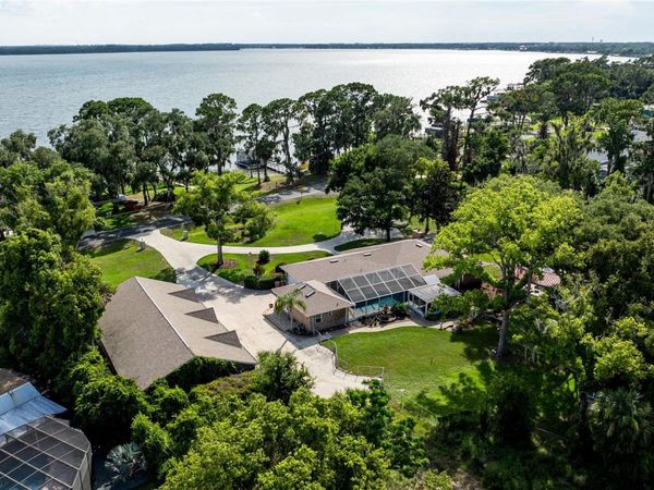 32834 LAKESHORE DRIVE, TAVARES, FL 32778