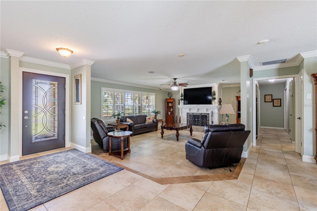 32834 Lakeshore Drive, Tavares, FL 32778 Photo