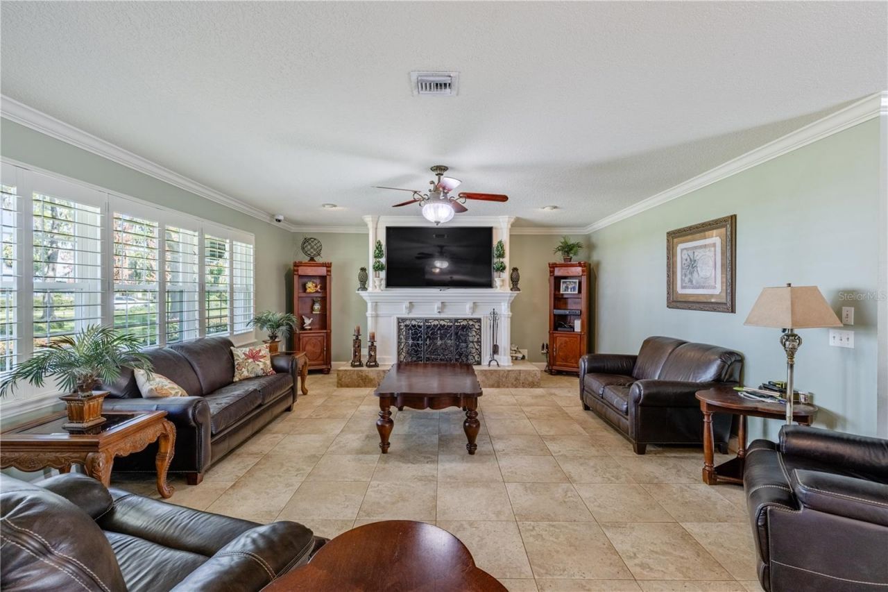 32834 Lakeshore Drive, Tavares, FL 32778 Photo