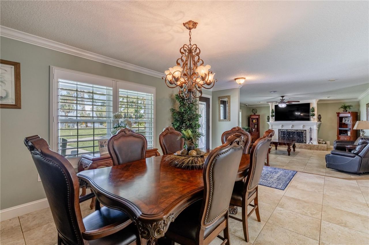 32834 Lakeshore Drive, Tavares, FL 32778 Photo