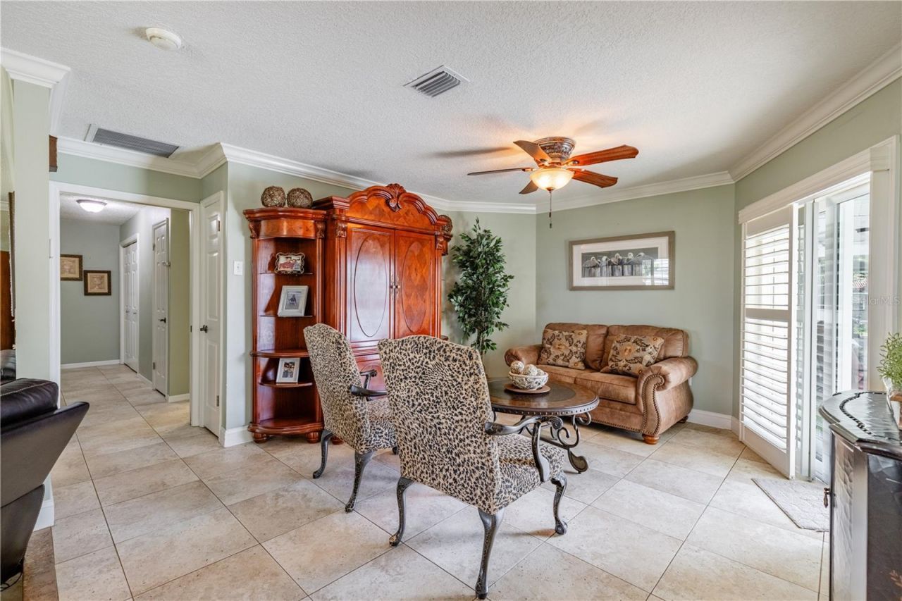 32834 Lakeshore Drive, Tavares, FL 32778 Photo