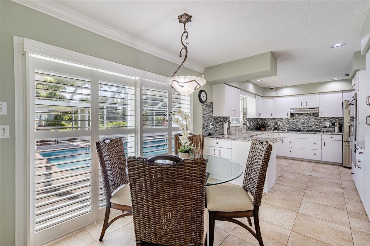 32834 Lakeshore Drive, Tavares, FL 32778 Photo