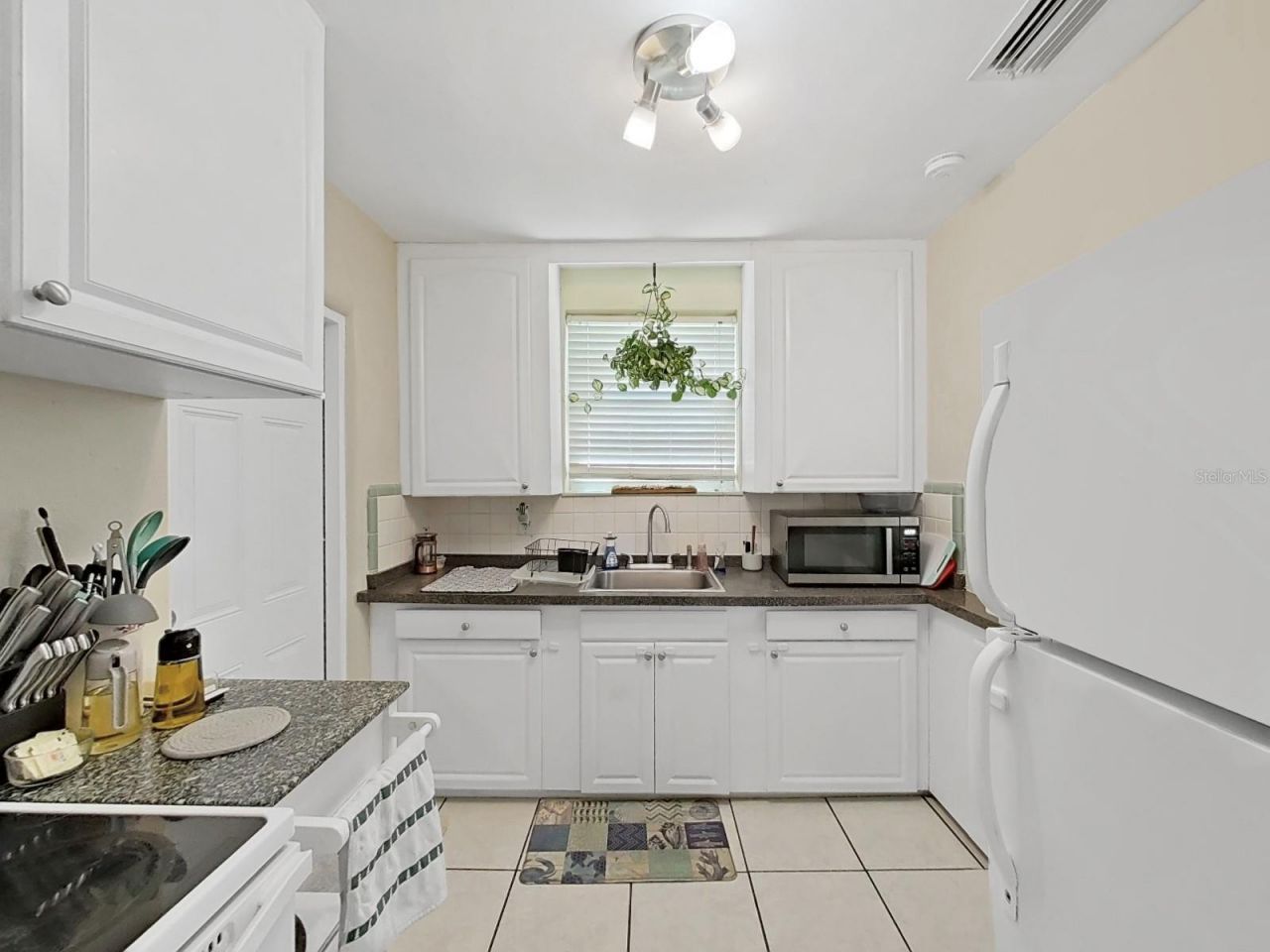 2730 Edwards Avenue S, Saint Petersburg, FL 33705 Photo