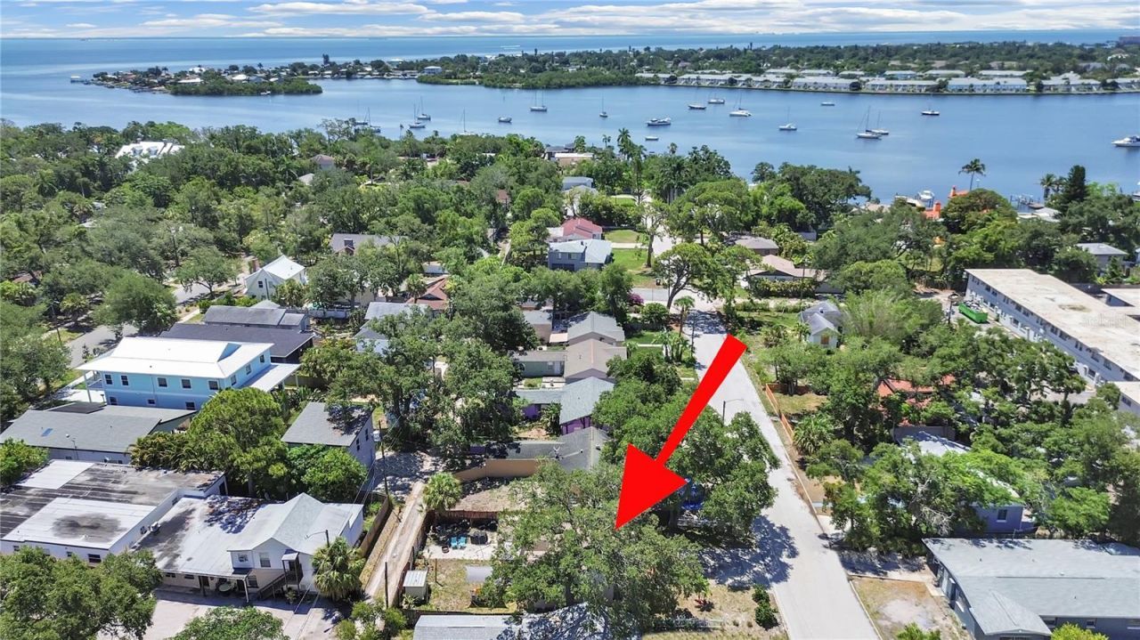 2730 Edwards Avenue S, Saint Petersburg, FL 33705 Photo