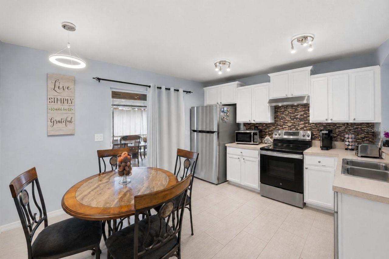 18134 Glastonbury Lane , Land O Lakes, FL 34638 Photo