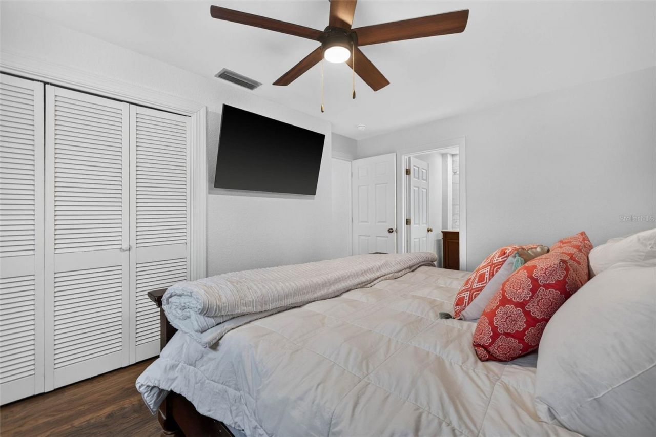 1667 N Dakota Avenue Ne, Saint Petersburg, FL 33703 Photo