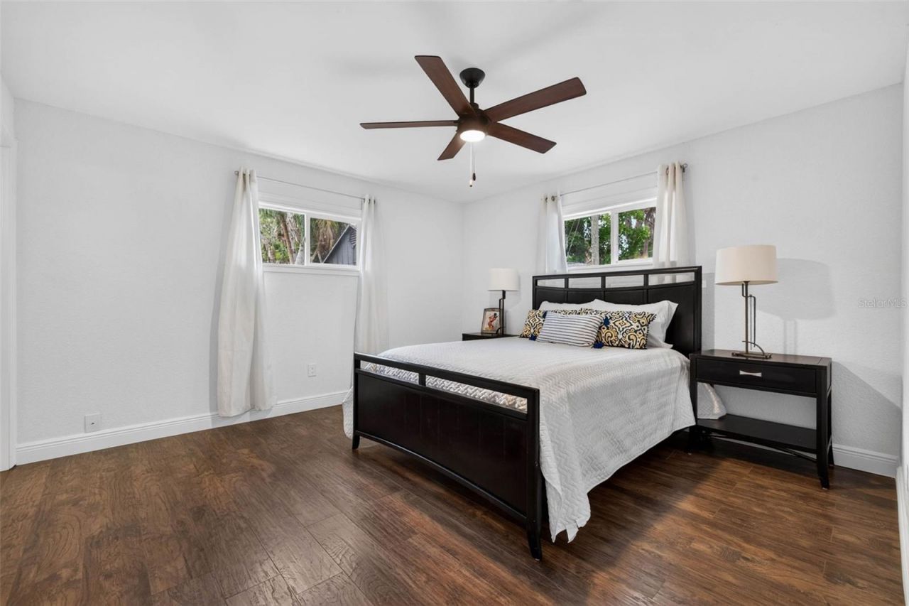 1667 N Dakota Avenue Ne, Saint Petersburg, FL 33703 Photo