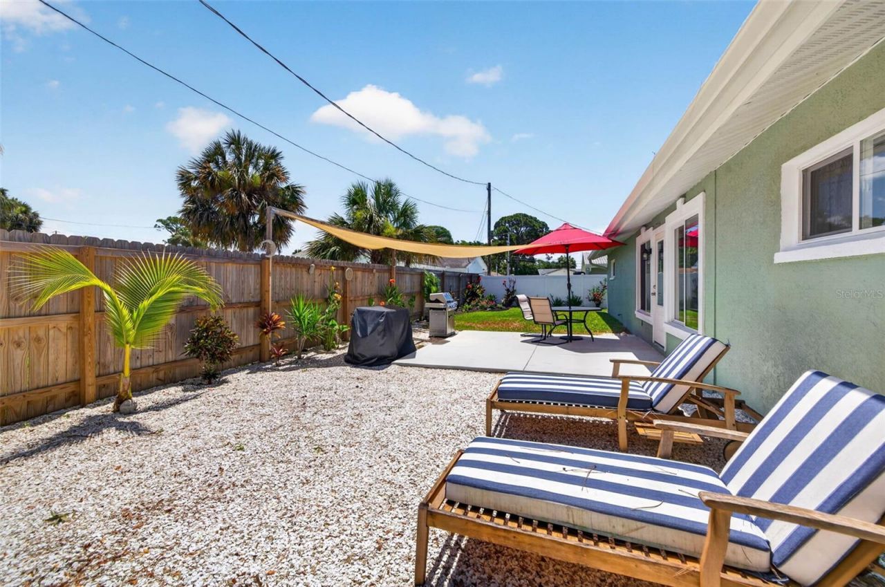 1667 N Dakota Avenue Ne, Saint Petersburg, FL 33703 Photo