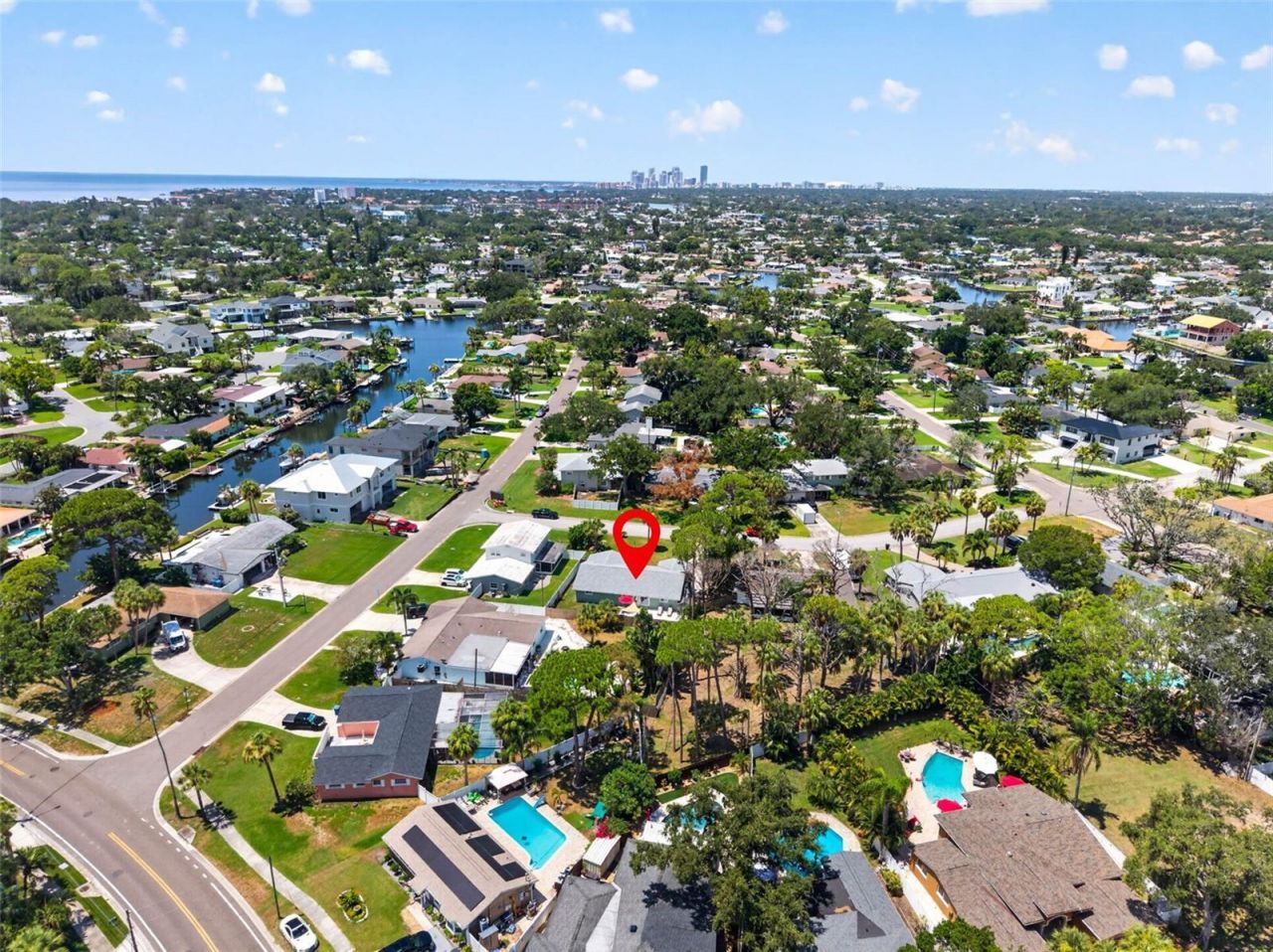 1667 N Dakota Avenue Ne, Saint Petersburg, FL 33703 Photo