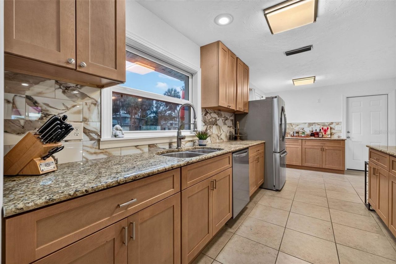 1667 N Dakota Avenue Ne, Saint Petersburg, FL 33703 Photo