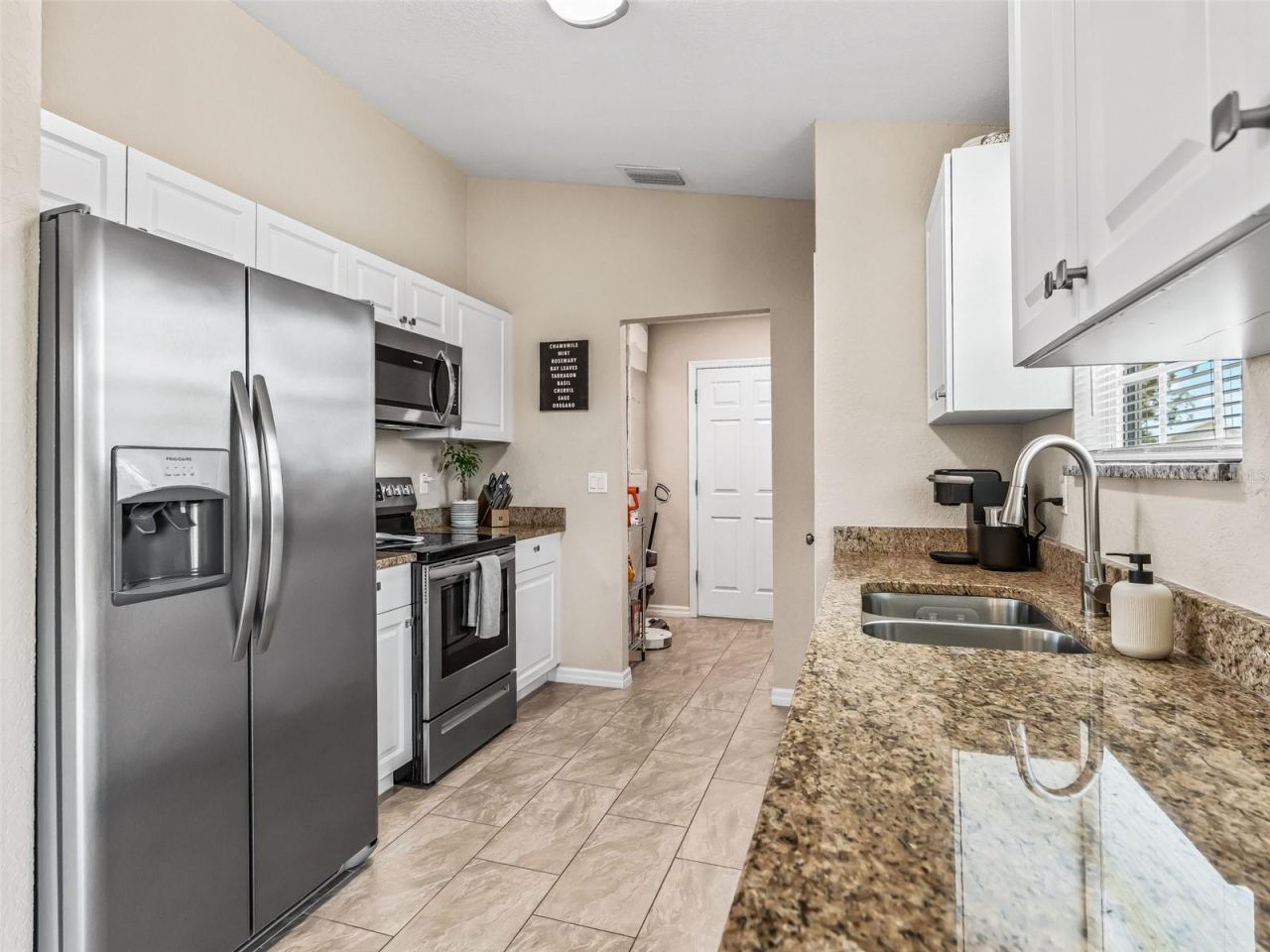 8 Juniper Loop Drive , Ocala, FL 34480 Photo