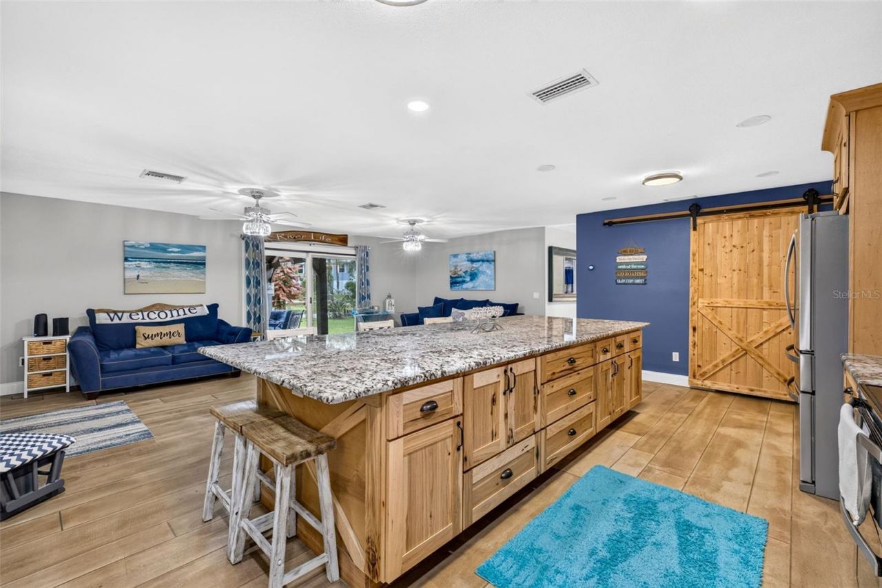 4600 S Lewoods Drive , Homosassa, FL 34448 Photo