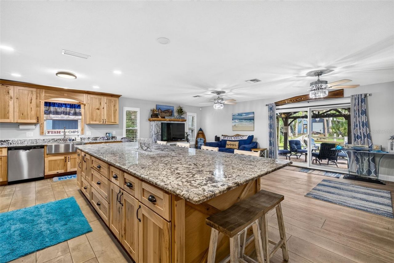 4600 S Lewoods Drive , Homosassa, FL 34448 Photo