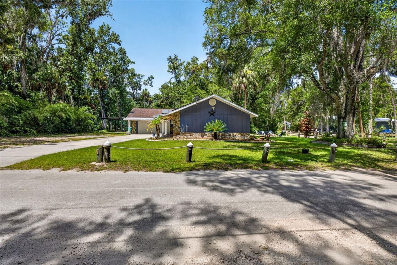 4600 S Lewoods Drive , Homosassa, FL 34448 Photo