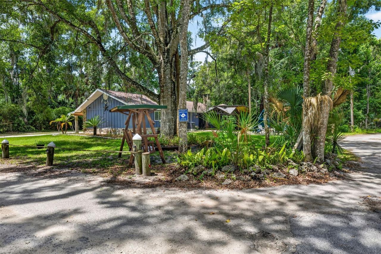 4600 S Lewoods Drive , Homosassa, FL 34448 Photo