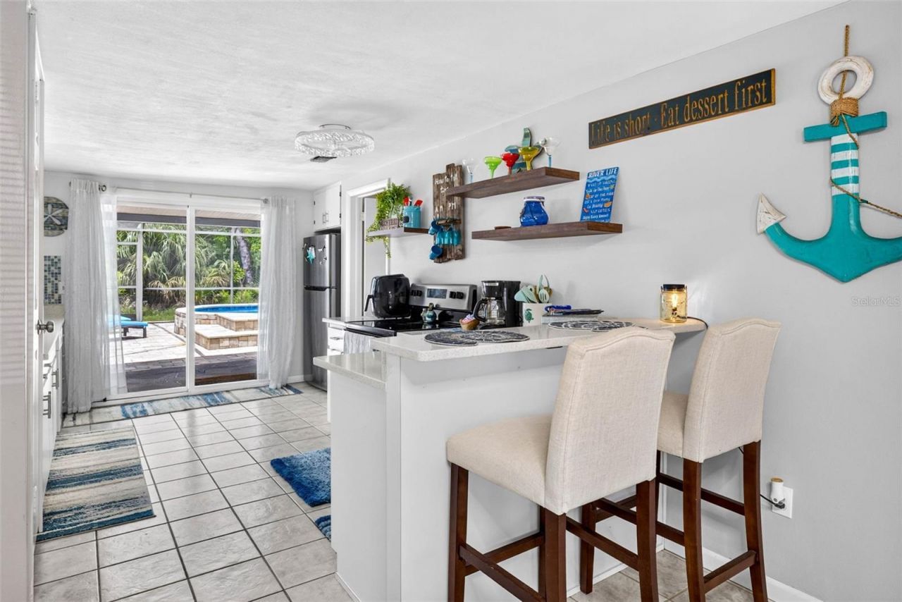 5304 S James Terrace , Homosassa, FL 34448 Photo