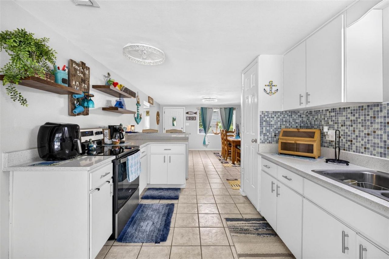 5304 S James Terrace , Homosassa, FL 34448 Photo