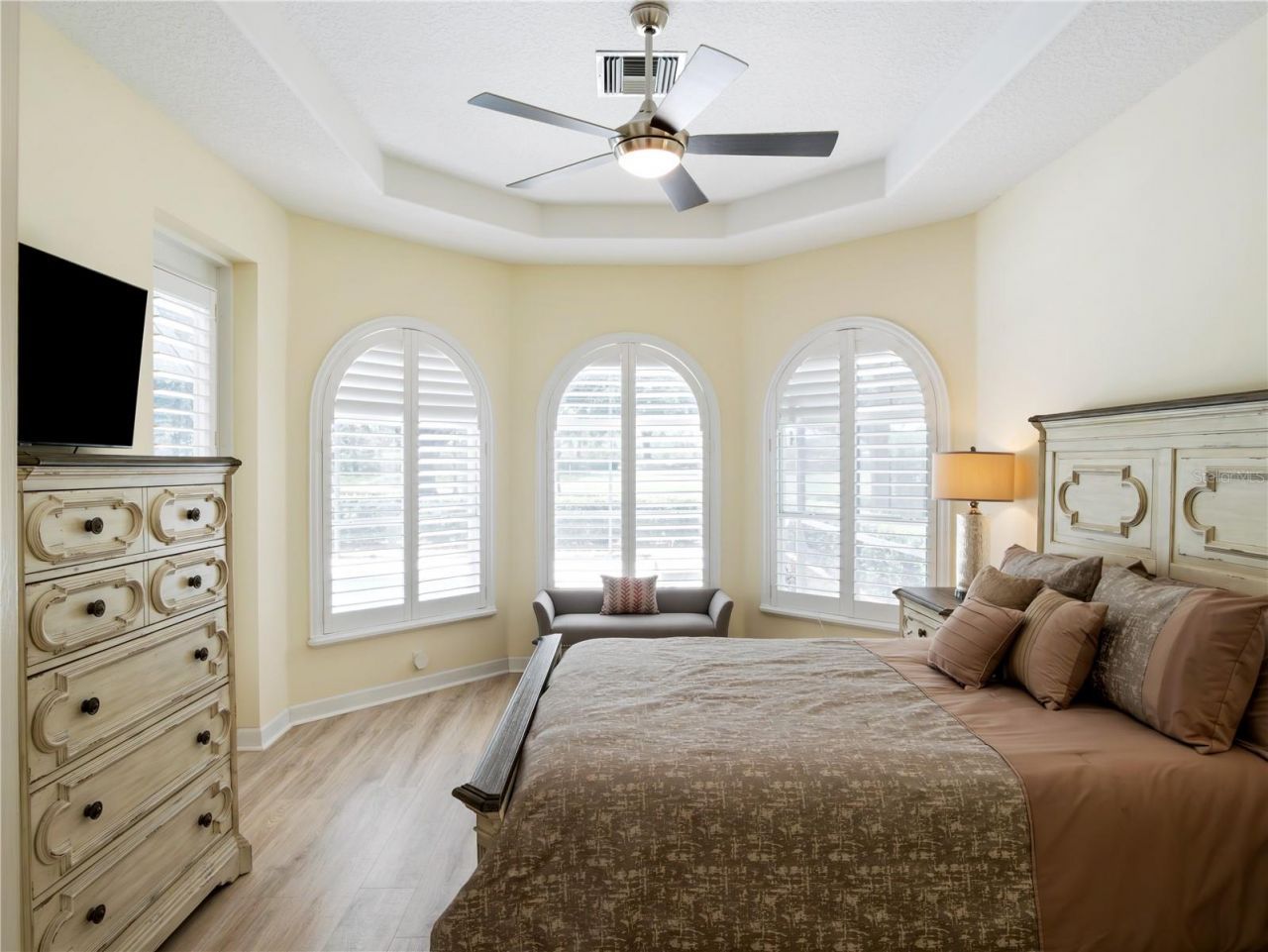 9513 Serra Court , Howey in the Hills, FL 34737 Photo