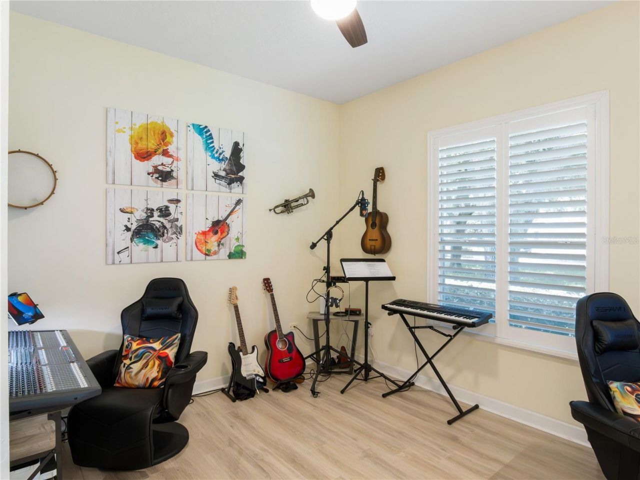 9513 Serra Court , Howey in the Hills, FL 34737 Photo