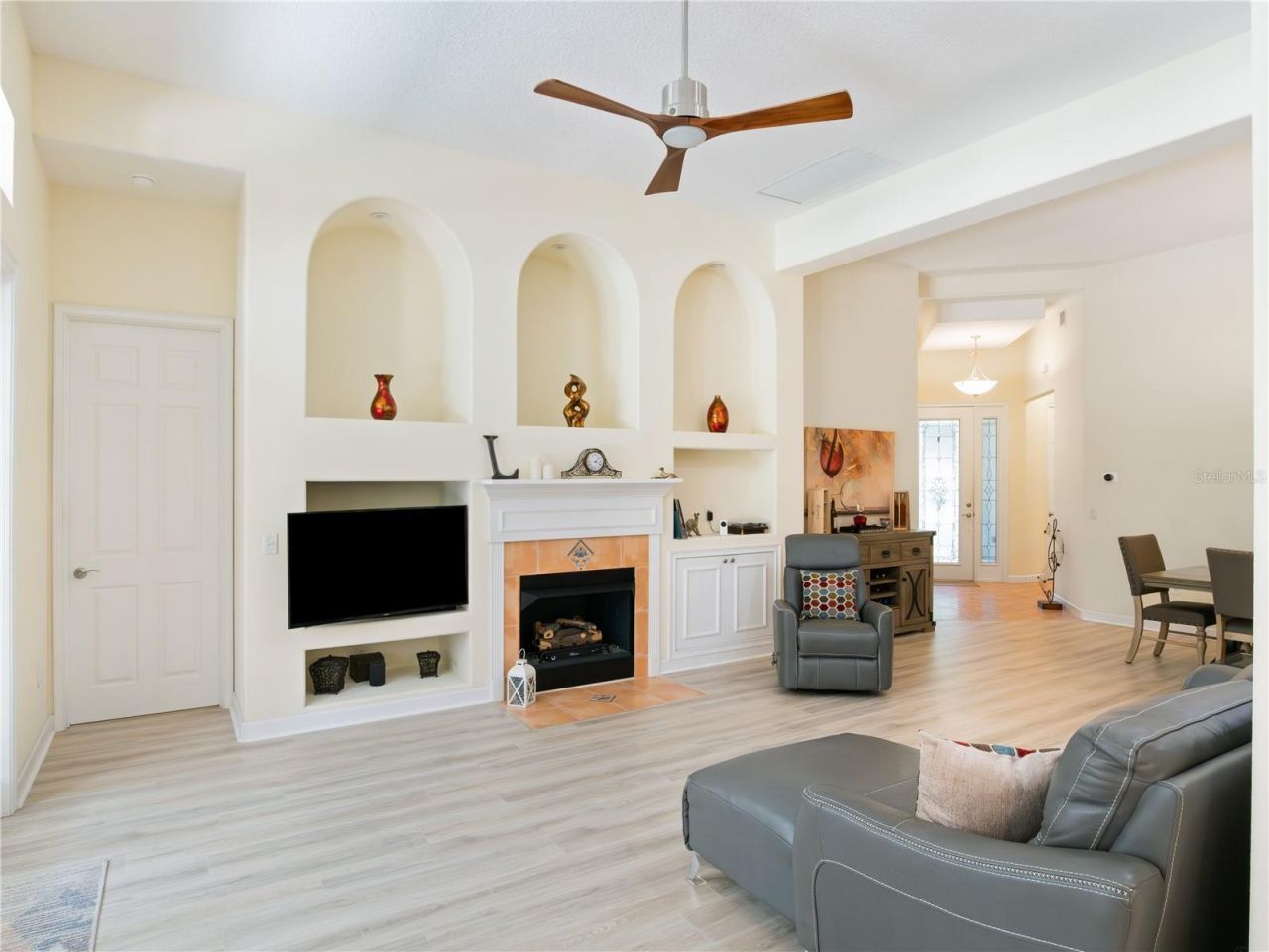 9513 Serra Court , Howey in the Hills, FL 34737 Photo