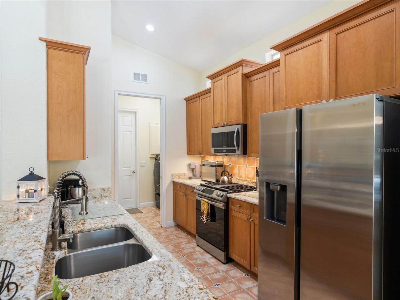 9513 Serra Court , Howey in the Hills, FL 34737 Photo