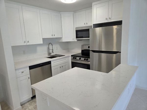 194 Newport L Drive, Unit 194, Deerfield Beach, FL 33442