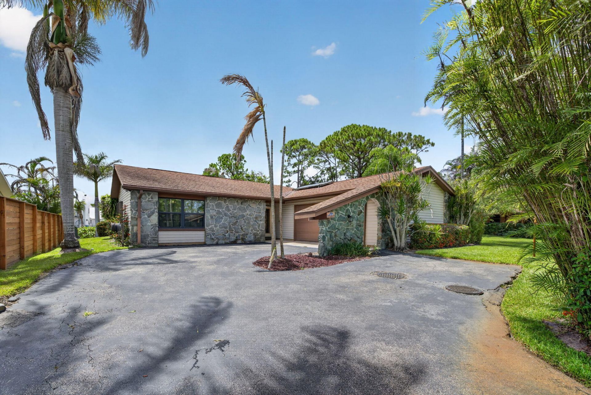 1362 SW Knollwood Drive, Palm City, FL 34990 Photo
