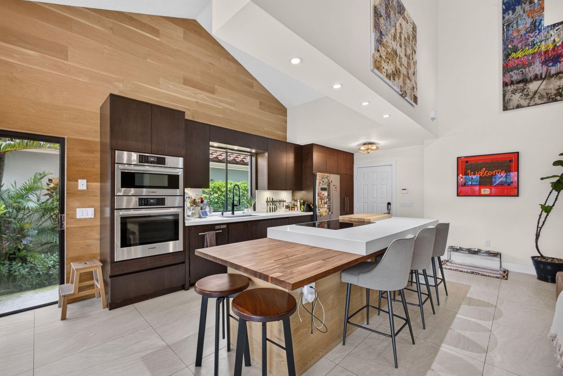 2613 Mohawk Circle, West Palm Beach, FL 33409 Photo