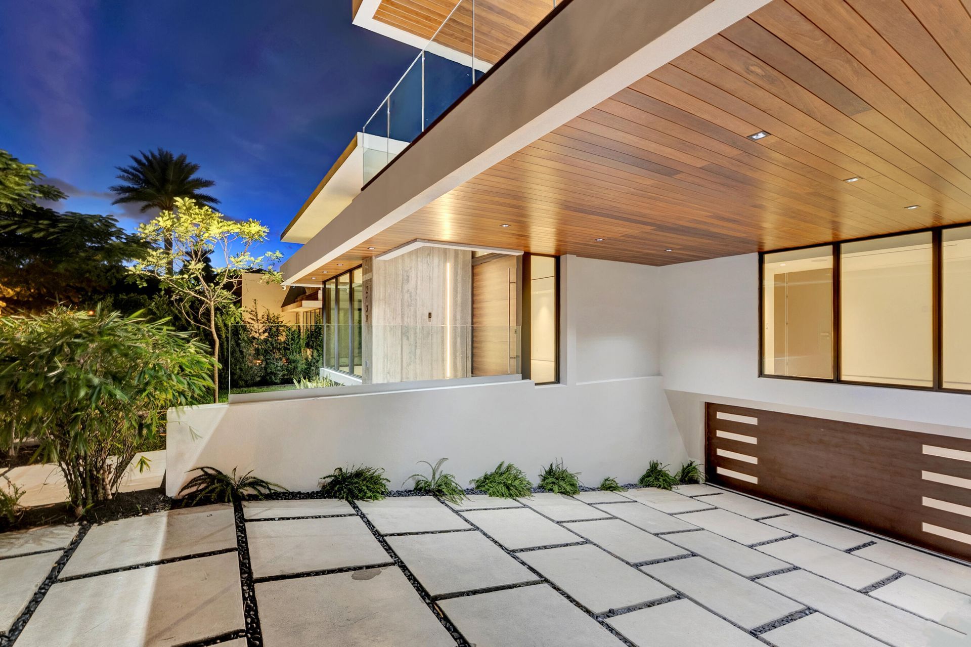 2130 S Miami Avenue, Miami, FL 33129 Photo
