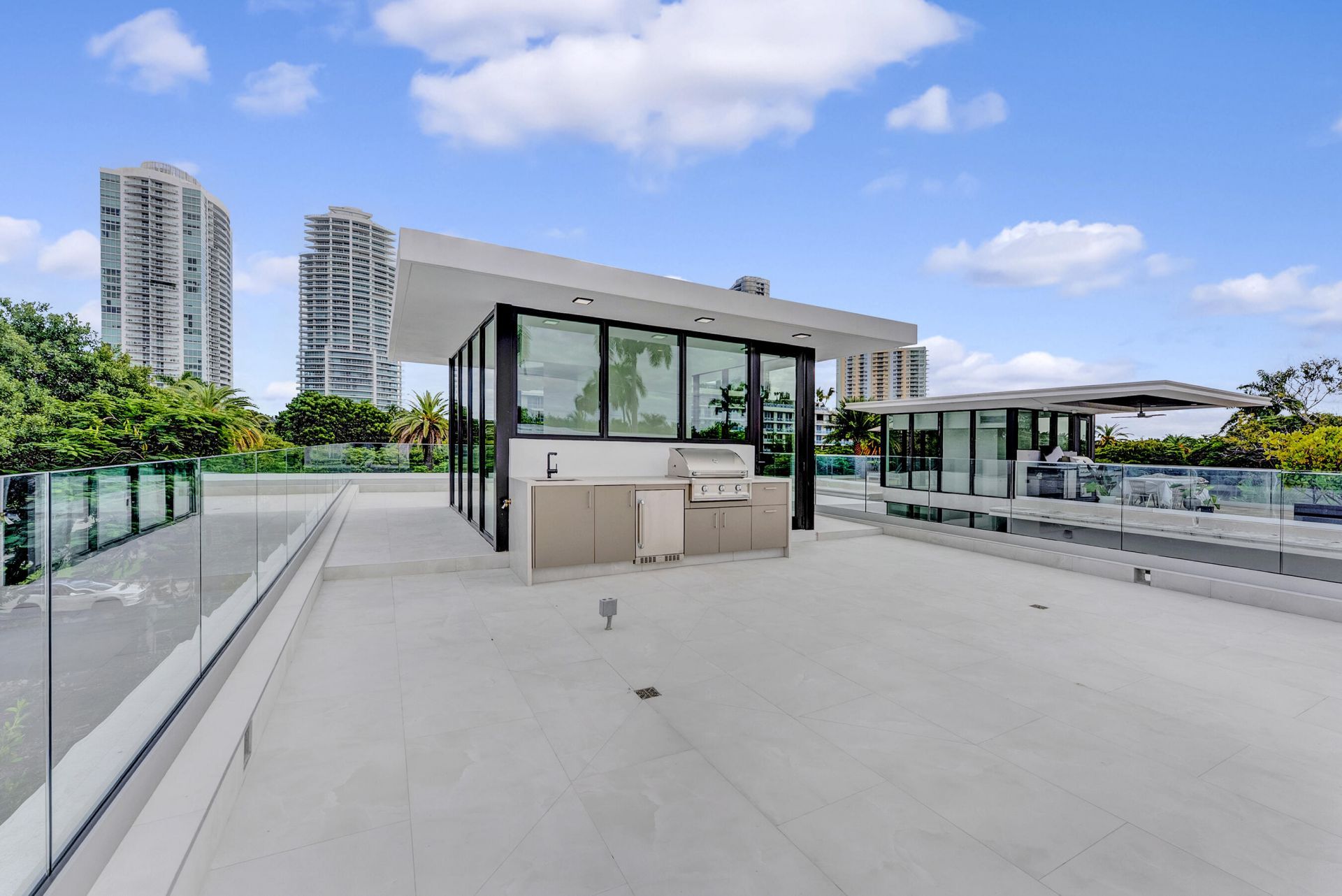 2130 S Miami Avenue, Miami, FL 33129 Photo