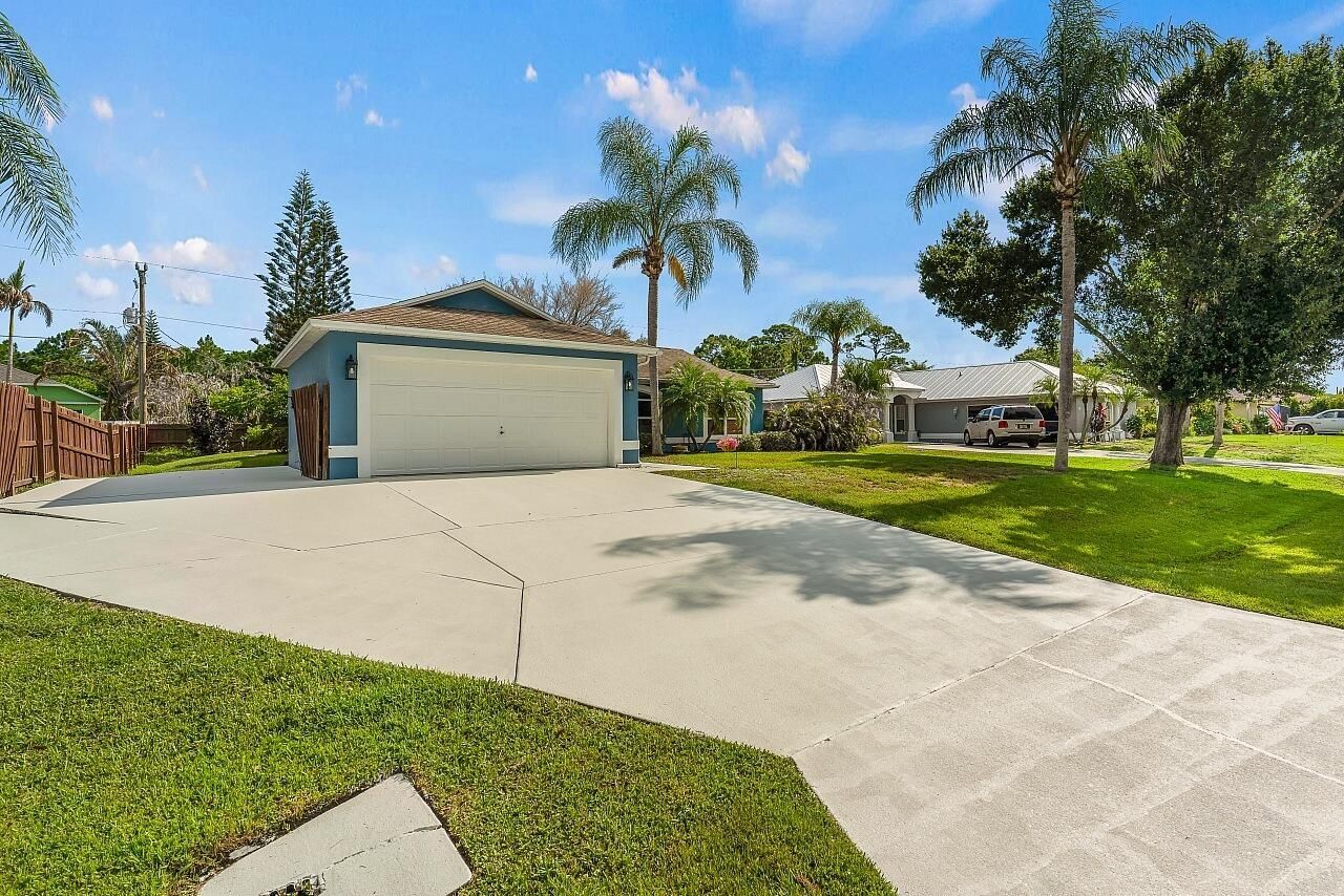 113 Justine Drive, Sebastian, FL 32958 Photo