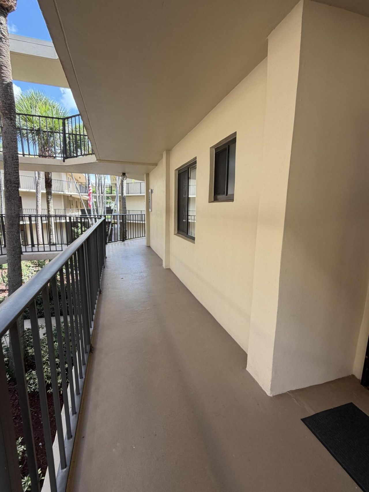 5280 Las Verdes Circle, Unit 216, Delray Beach, FL 33484 Photo